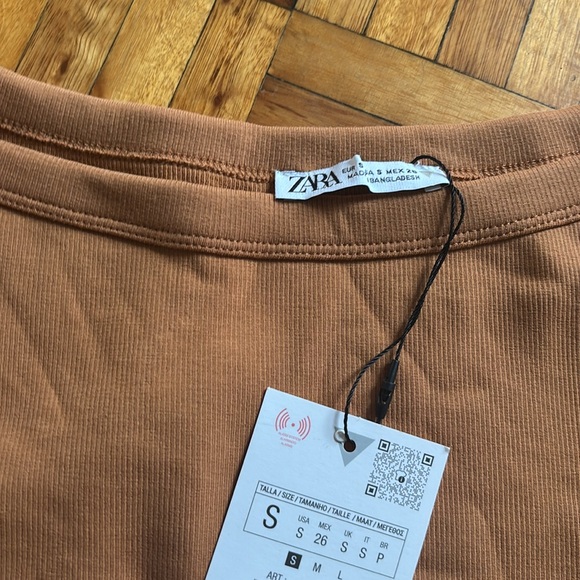 Zara Brown Fitted Cap Sleeve Blouse with Tie Front - Picture 2 of 2